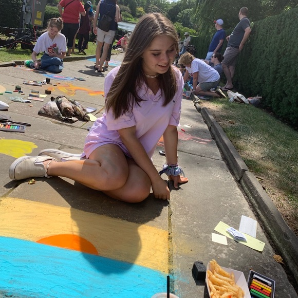 Meet your Posher, Emma - Picture 4 of 5